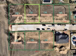 905 Bach Dr, Millstadt, IL
