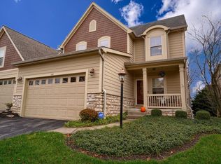 1143 Cross Creeks Rdg, Pickerington, OH 43147