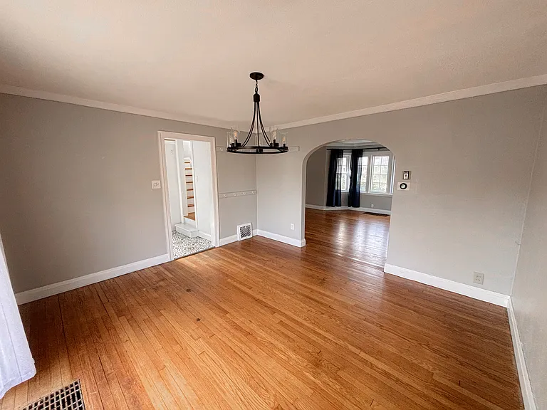 1340 E South St — Photo 13
