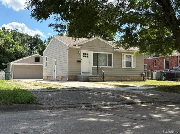 105 W Evelyn Ave, Hazel Park, MI 48030