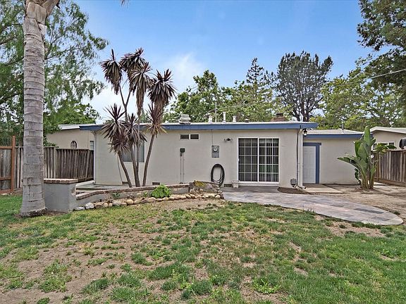 4th image of 10082 Endfield Way