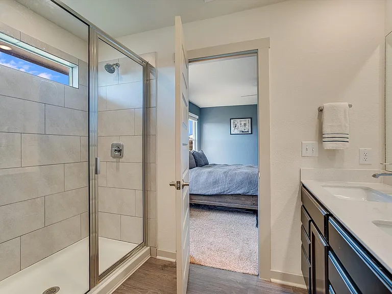 2405 Sisterdale Ln — Photo 16