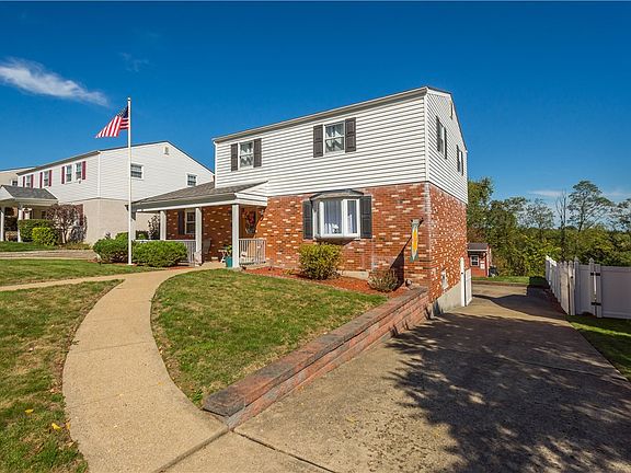 2nd image of 1746 Gina Dr