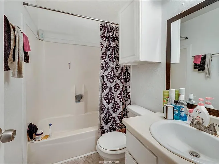 1526 Pine Ridge Dr #D — Photo 7