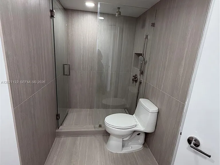 3640 Yacht Club Dr #805 — Photo 12