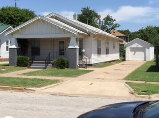 212 W Oklahoma Ave, Blackwell, OK 74631