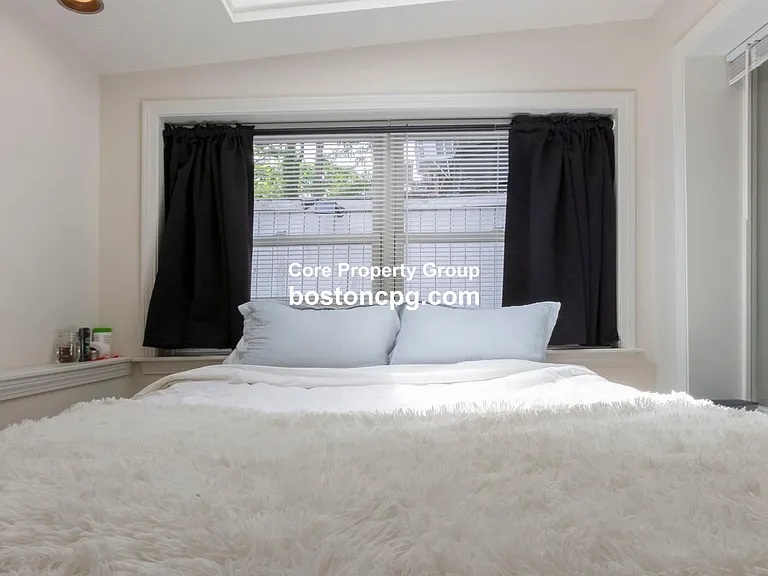 233 Beacon St #2 — Photo 11