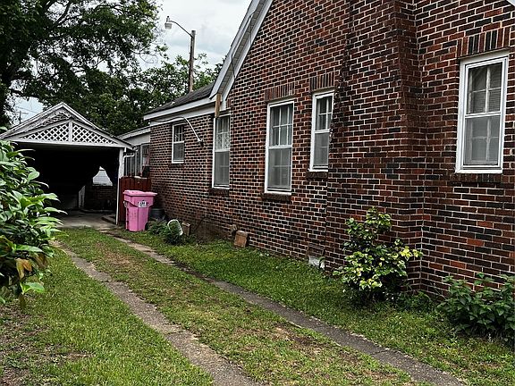 2nd image of 496 King St