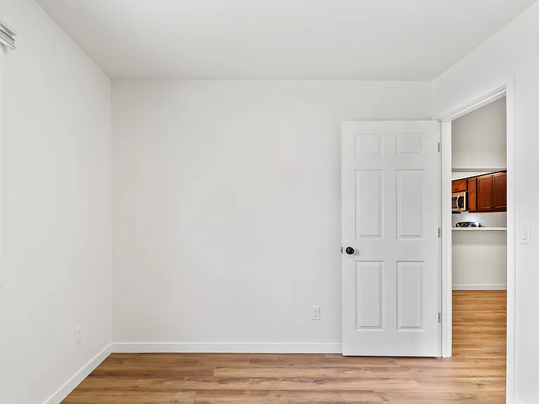 509 S Perry Pkwy #5 — Photo 17