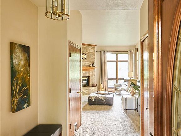 3rd image of 355 N Royal Troon Dr
