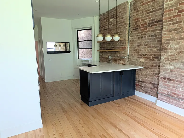 71 Sullivan St #4D — Photo 6