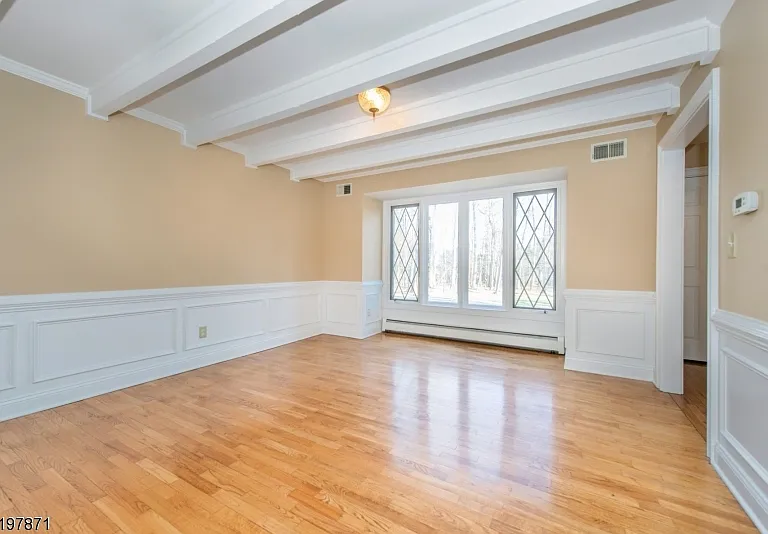 32 Schoolhouse Ln — Photo 15