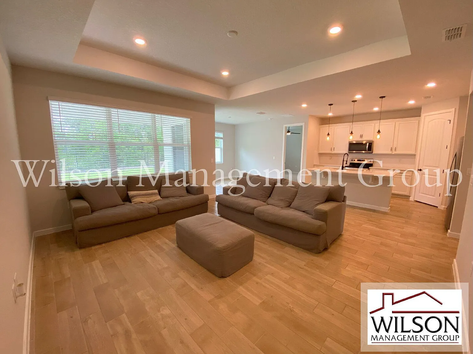 3 bed, 2.0 bath, 1650 sqft, $2,295 — Photo 3