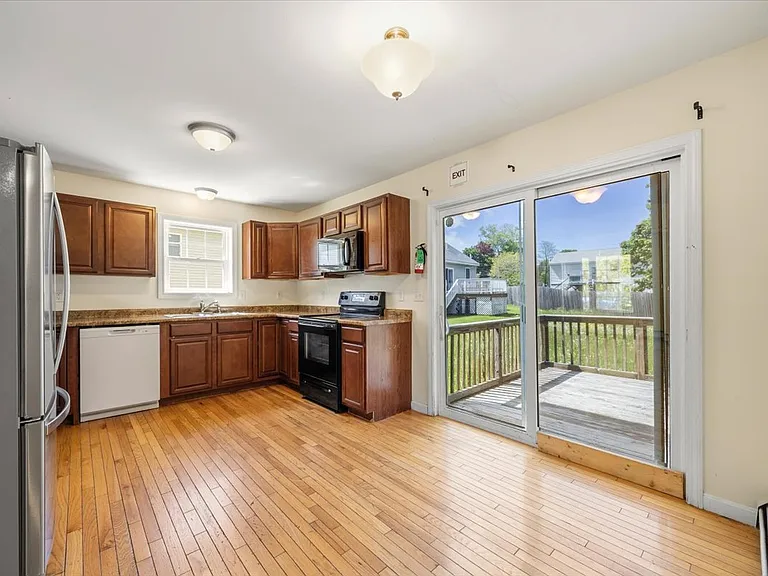 6 Stephanie Dr — Photo 12