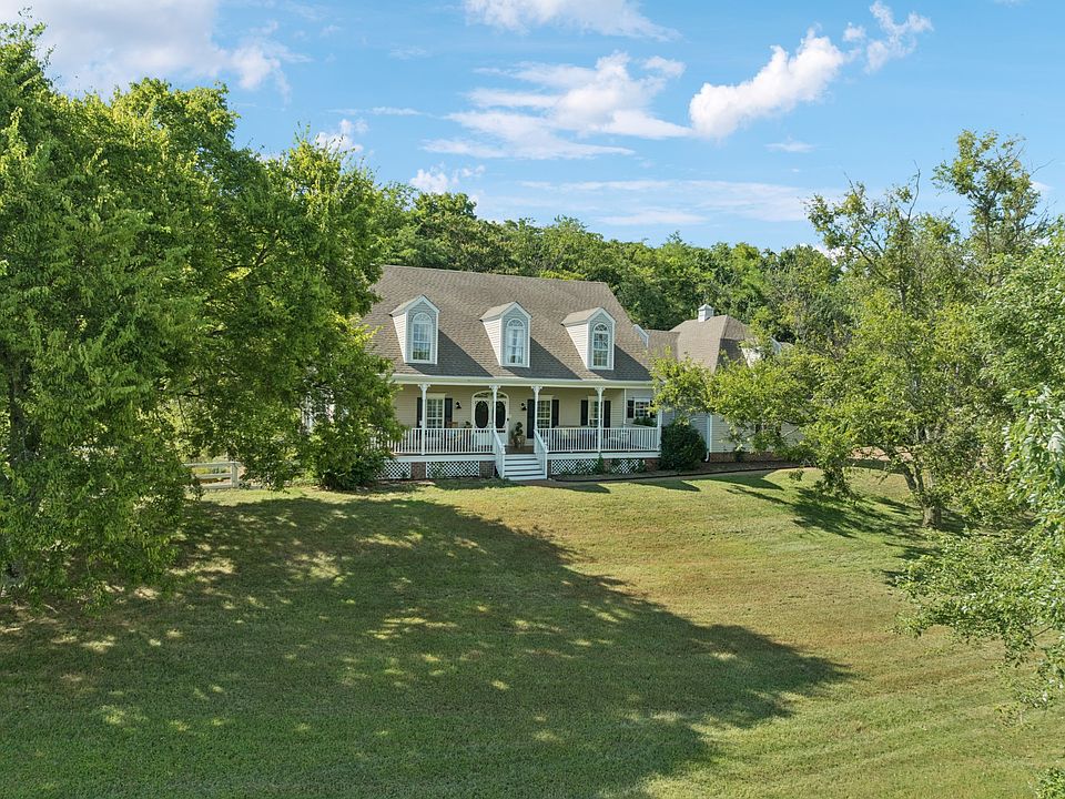 1st image of 4235 Little Pond Ln
