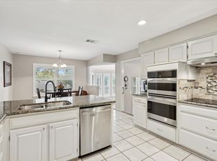 2618 Keystone Dr, Arlington, TX 76006