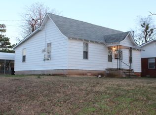 1570 N 1st St, Harrah, OK 73045