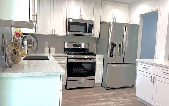 4th image of 305 Sherman Ave