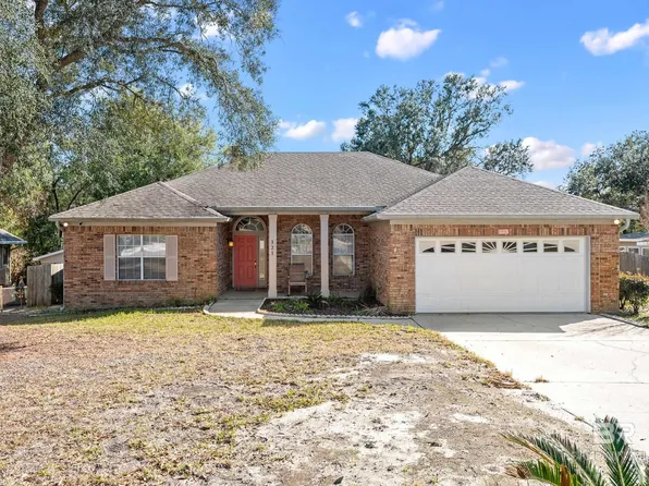 321 Hilltop Dr, Gulf Shores, AL 36542