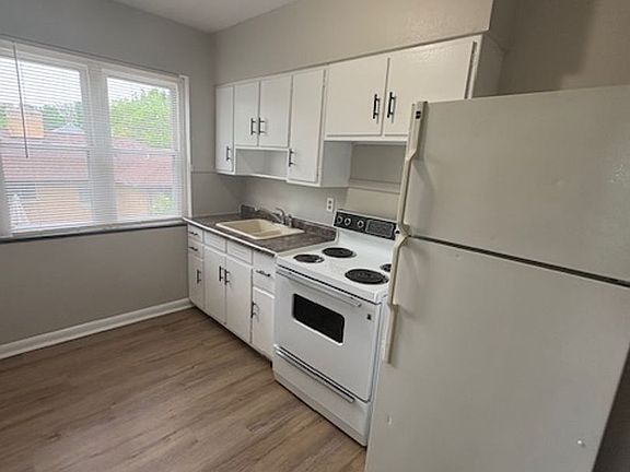 4th image of 12 S Westview Ave APT 4