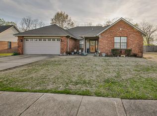 616 White Oak Dr, Marion, AR 72364