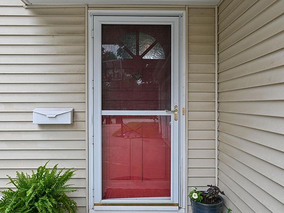 2nd image of 11020 W Parnell AVENUE