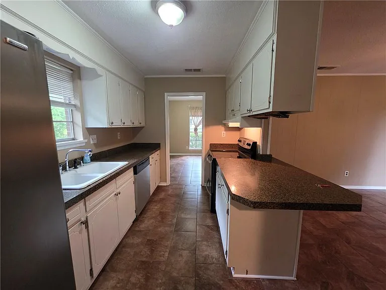 521 Evergreen Rd — Photo 4
