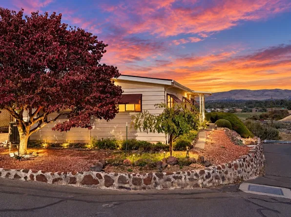 1 Leisure Hill Drive, Union Gap, WA 98903
