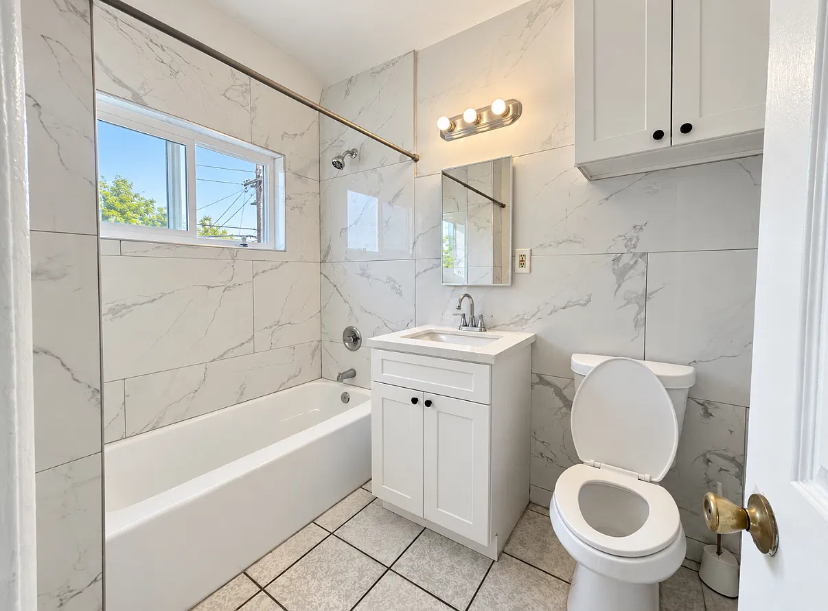 2 bed, 700 sqft, $1,800 — Photo 4