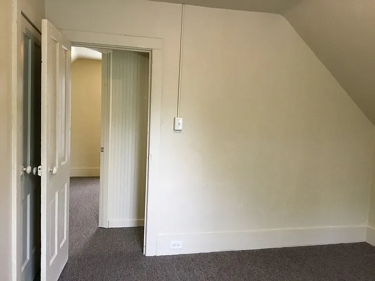 618 S 8th St — Photo 14