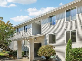 4177 W Lake Sammamish Pkwy SE APT A208, Bellevue, WA 98008