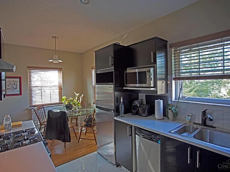 3633 Ault Park Ave #4 — Photo 6