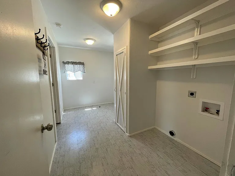 437 15th Ave NW — Photo 17