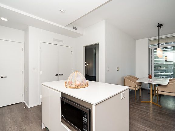5th image of 4650 Brentwood Blvd #2407