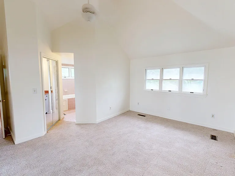 146 Baycliff Trl — Photo 19