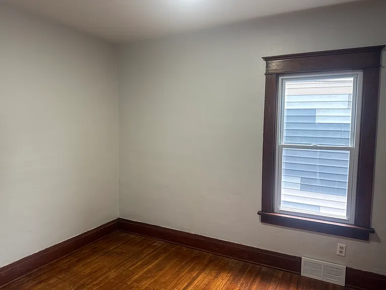 115 Grove St #1 — Photo 12
