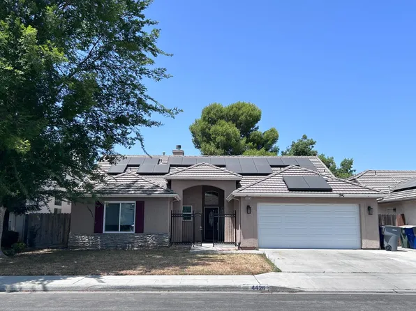 4426 W Celeste Ave, Fresno, CA 93722