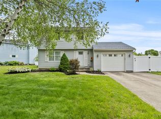 18 Squirrel Run, Lancaster, NY 14086