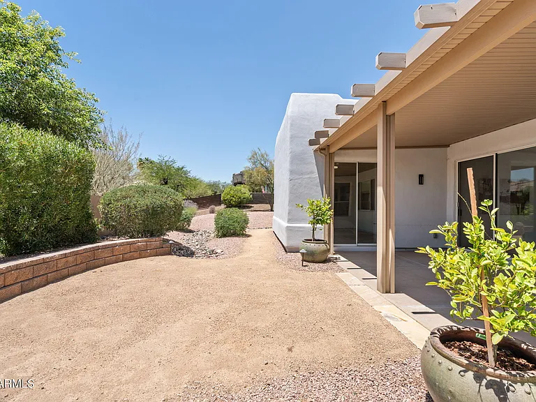 25810 N Abajo Dr — Photo 43