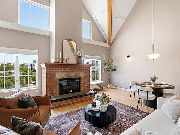 3rd image of 1809 N Commerce STREET #302