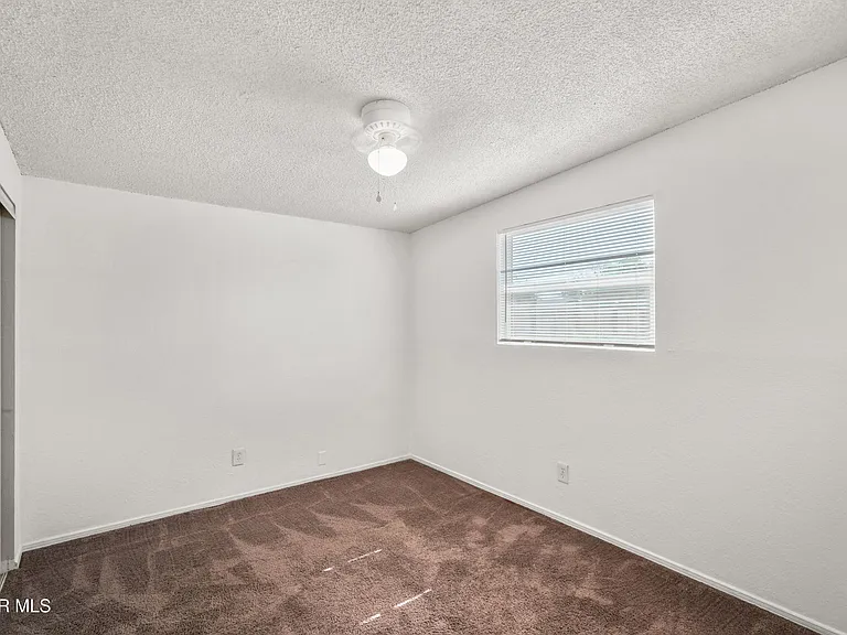 3977 Las Casitas Dr #B — Photo 9