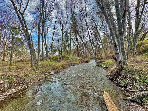250 S Meadow Ln, Hayfork, CA 96041