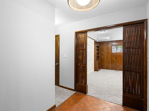 4th image of 3130 NW 73rd St