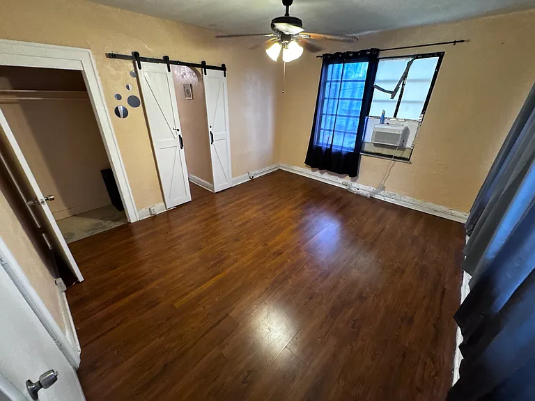969 SW 2nd St #7 — Photo 5