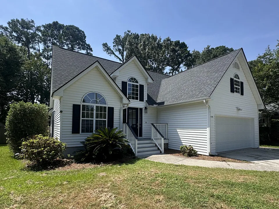 1178 Pittsford Cir