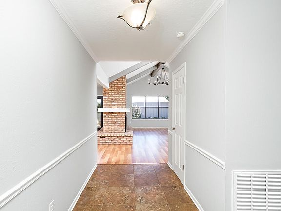 4th image of 1340 Wood Park St