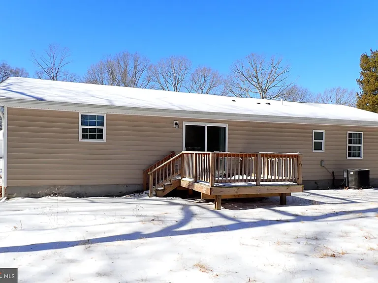 22064 Spring Valley Dr — Photo 25