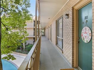 4007 Saint Charles Ave APT 211, New Orleans, LA 70115