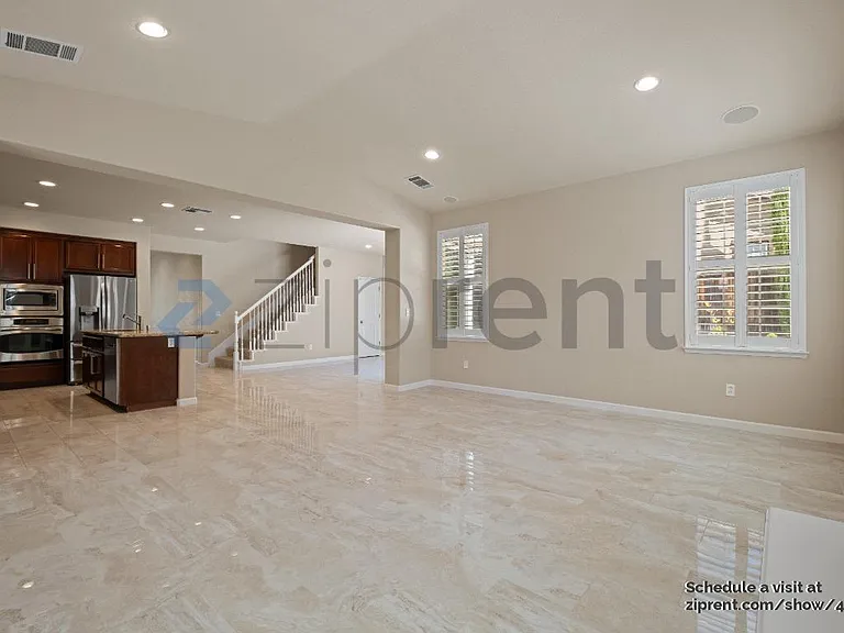 5023 Queensbury Way — Photo 11