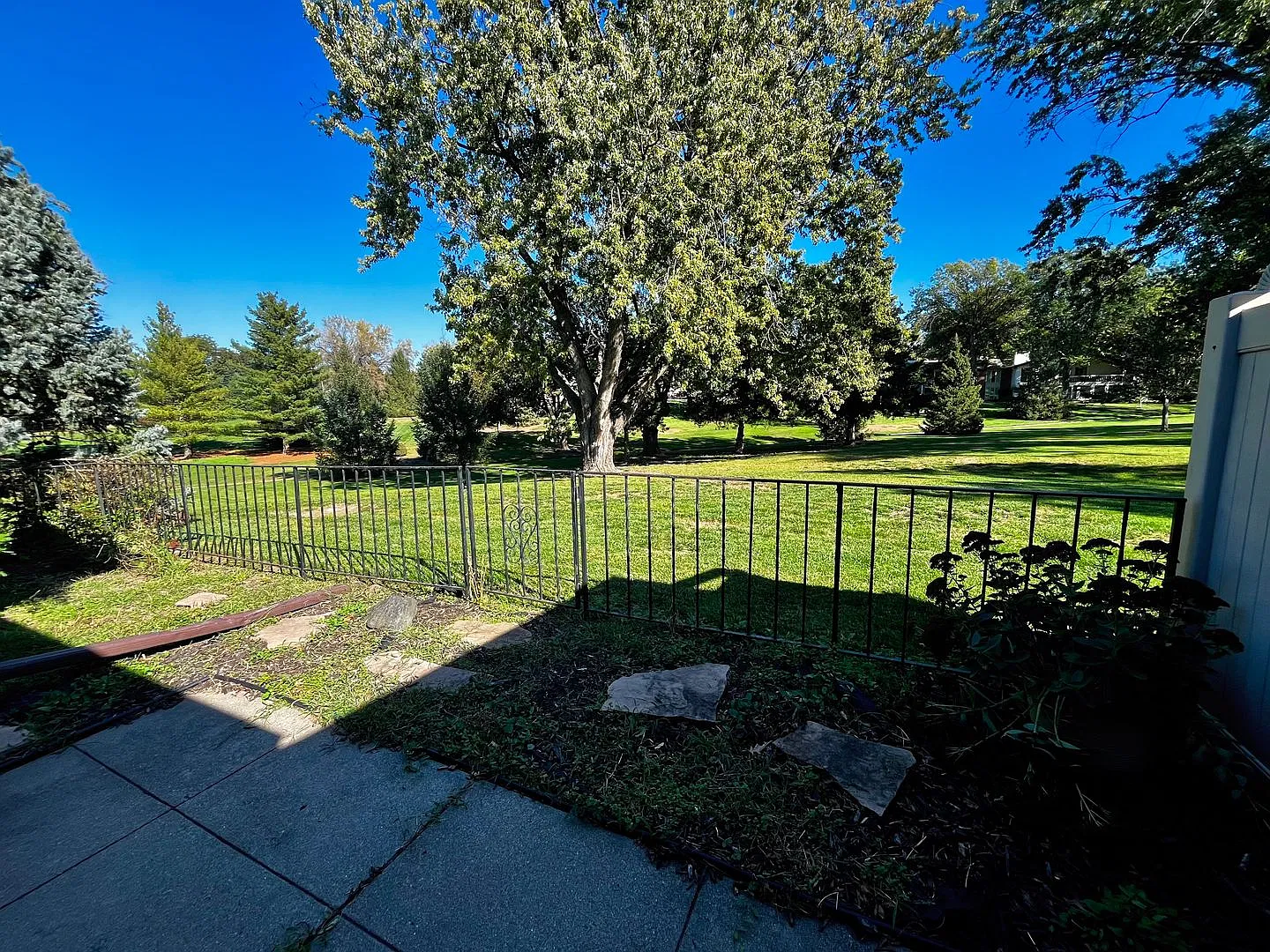 Wellington Greens Townhome | Unlimited Golf & Clubhouse Privileges — Photo 3